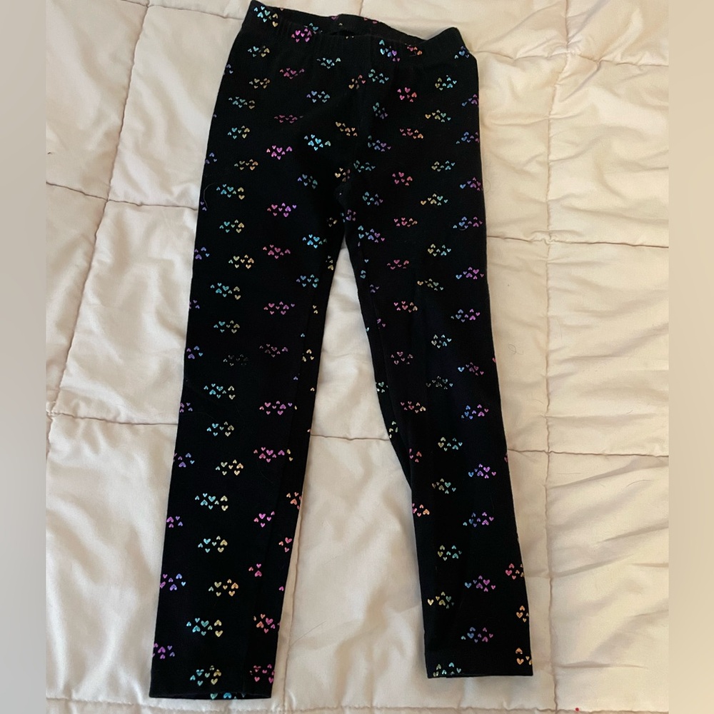 Cat & Jack Black Leggings with Colorful Heart Pattern (EUC)